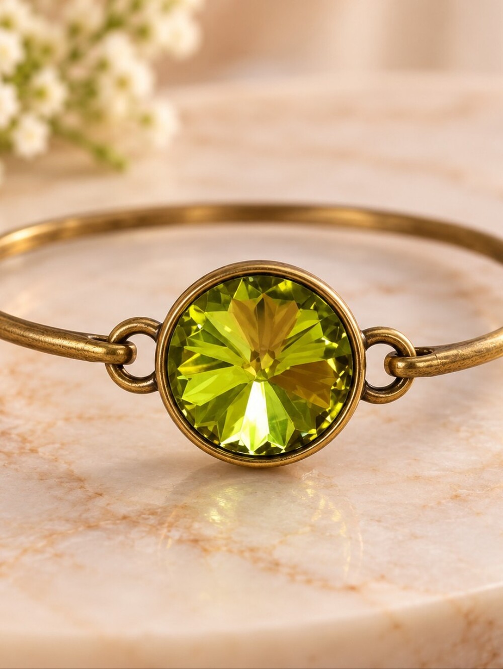 Plunder Brass Bracelet with Periodt Green Gemstone